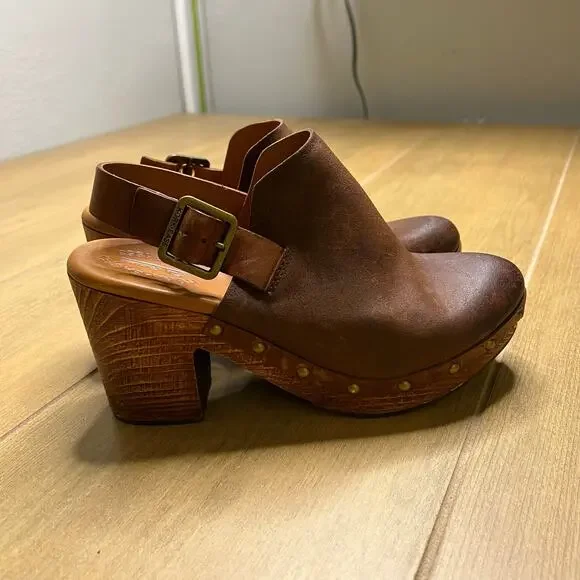 Kork-Ease Leather Platform Clog Heels Womens 9M Brown Slingback Wood Studded - Picture 13 of 16